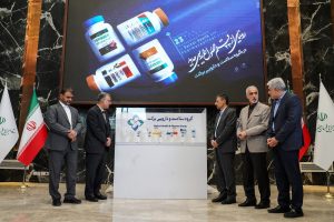 آیین رونمایی از ٢٣ محصول دارویی جدید در «گروه سلامت و دارویی برکت» تجهیز گستر