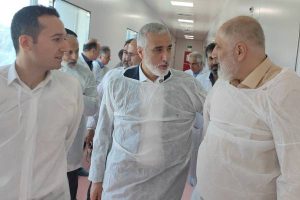 بازدید پیرصالحی و صفا از سامان داروی هشتم تجهیز گستر
