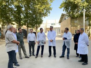 بازدید رئیس ستاد اجرایی فرمان امام از داروسازی ریحانه تجهیز گستر