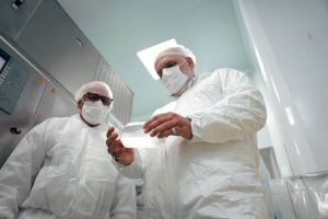 بازدید مدیرعامل گروه سلامت و دارویی برکت از داروسازی ثامن تجهیز گستر